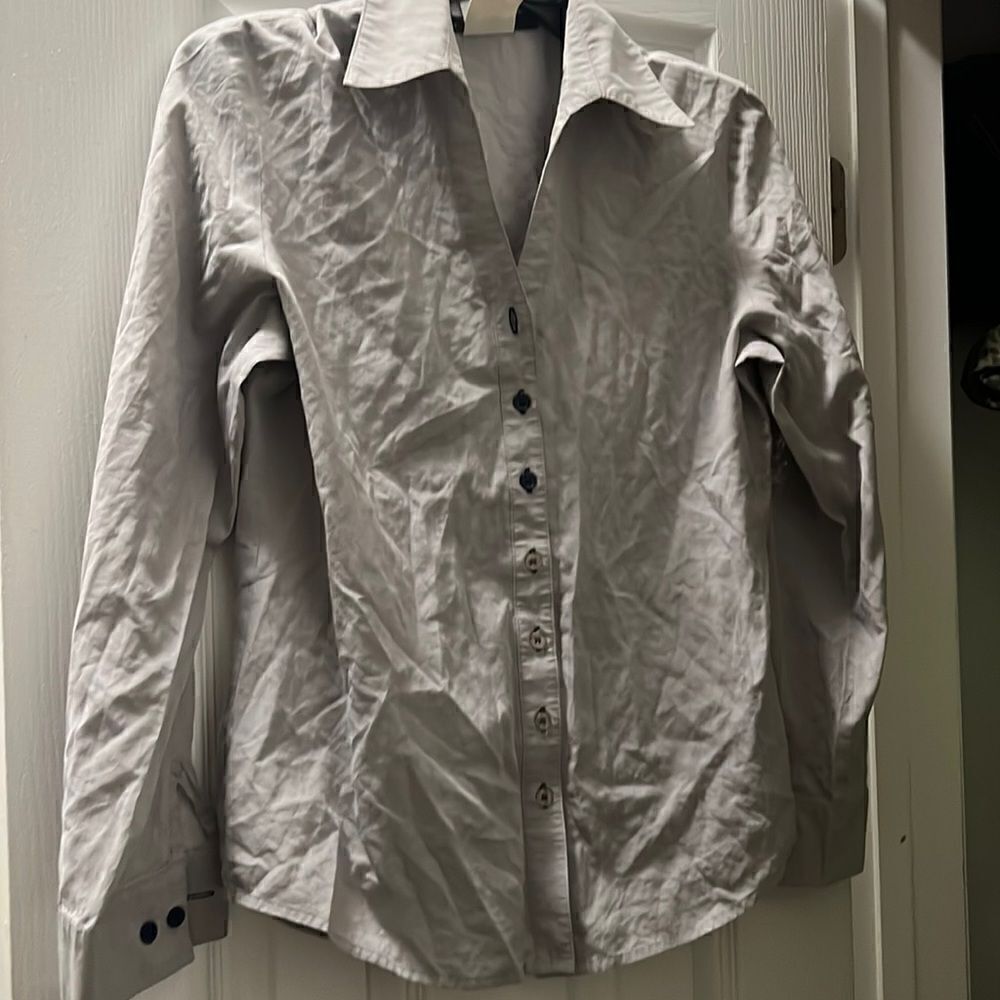 Women’s Small - Size 10 Button Down Shirt - Lilac/Gray Color - Great Condition